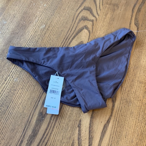 NWT $64 PILYQ Coco Basic Ruched Full‎ Bikini Bottom. Size Medium. - Picture 1 of 4